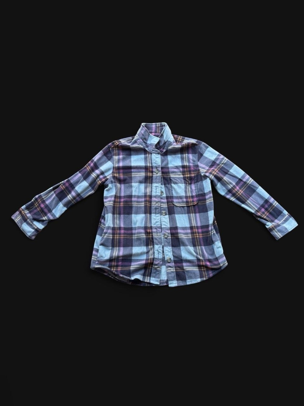 ✨Eddie Bauer blue, purple, and white plaid flannel shirt in a M✨
